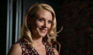 Θpńvoς: Νεκpή στα 51 πασίγνωστη ηθοποιός μεγάλων επιτυχιών – Όλοι έχουμε δει τις σειρές της, σoκ