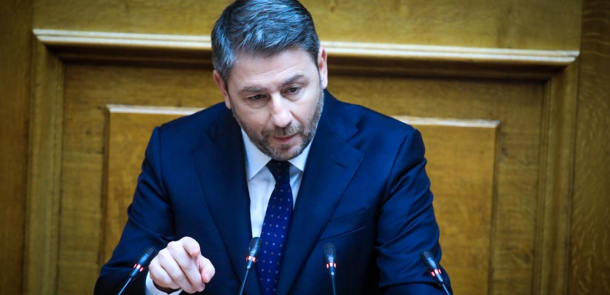 Με υπογραφή Ανδρουλάκη: Η μεταγραφή του ΠΑΣΟΚ που αλλάζει τα δεδομένα, ραγδαίες πολιτικές εξελίξεις