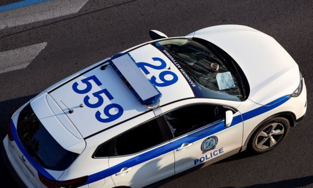 Έκτακτη Είδηση - Συνελήφθη έξω από την Βουλή, ραγδαίες εξελίξεις