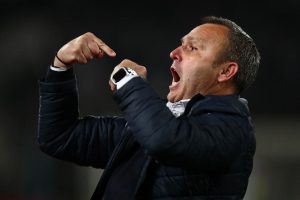 Χαμός με Μπράτσο: Όλοι σχολιάζουν τι έκανε ο προπονητής του Βόλου μετά την νίκη επί του ΠΑΟΚ