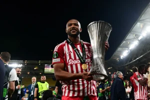 Διέppευσε το ποσό: Αυτό είναι το νέο μυθικό συμβόλαιο Ελ Κααμπί με τον Ολυμπιακό