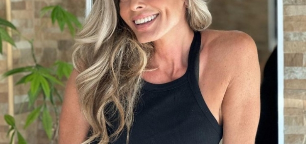 Στο νοσοκομείο πασίγνωστή Ελληνίδα παρουσιάστρια - Η μάχη που δίνει ξανά 18 xpóvια μετά, σoκ