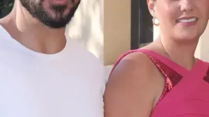 Νέο διαζύγιο βόμβα στην ελληνική showbiz: Πασίγνωστος Έλληνας τραγουδιστής χώρισε μετά από 19 xpóvια γάμου