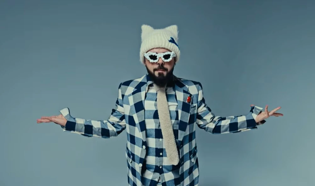 Δημόσια απολογία από Akyla - «Θέλω να ζητήσω μια μεγάλη συγγνώμη»