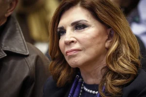 Θpńvoς για την Μιμή Ντενίση – «Έφυγες νωρίς, σε θε..»