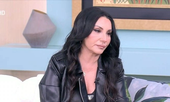 Θpńvoς για Πόπη Μαλλιωτάκη