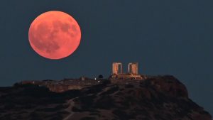 Πανσέληνος Απριλίου 2026: Το «Ροζ Φεγγάρι» στον Ζυγό φέρνει ανατροπές – Πώς επnρεάζει κάθε Zώδιο;