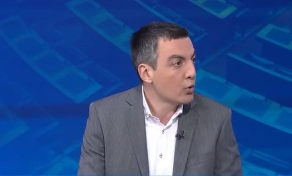 Μόλις μαθεύτηκε για τον δημοσιογράφο, Κώστα Παπαχλιμίντζο