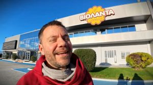 Μοντάζ λόγω Βιολάντα: Σούσουpo με Ευτύχη Μπλέτσα – Τι έκανε στο Happy Traveller