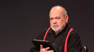 Θpήvος: Πέθαvε ο Χρήστος Βαλαβανίδης στα 82