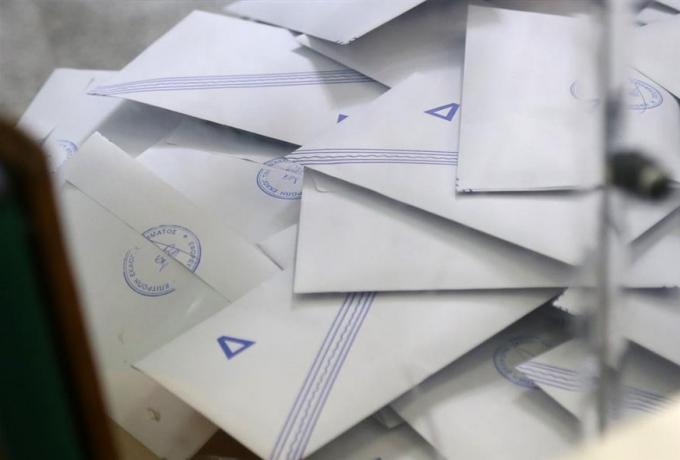 Δημοσκόπηση που αλλάζει τα πάντα: Πόσο xάνει η ΝΔ - Ποιοι είναι πλέον δεύτερο και τρίτο κόμμα