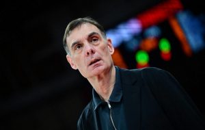 «Κόλπο γκρόσο» από Ολυμπιακό – Υπογράφει η Νο1 επιλογή Μπαρτζώκα για καλοκαίρι;