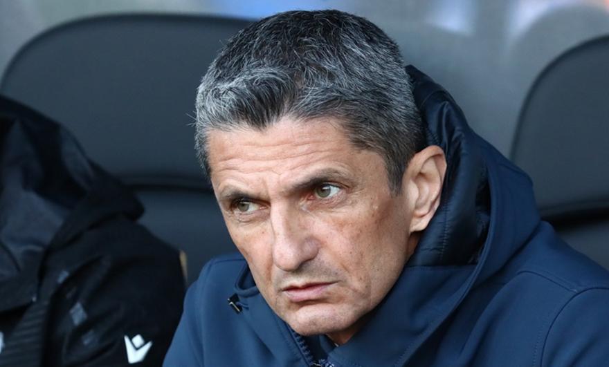 Έφτασε ήδη Βουκουρέστι ο Λουτσέσκου για τον πατέρα του: «Τι να σας πω, είναι δύσκολη κατάσταση...»