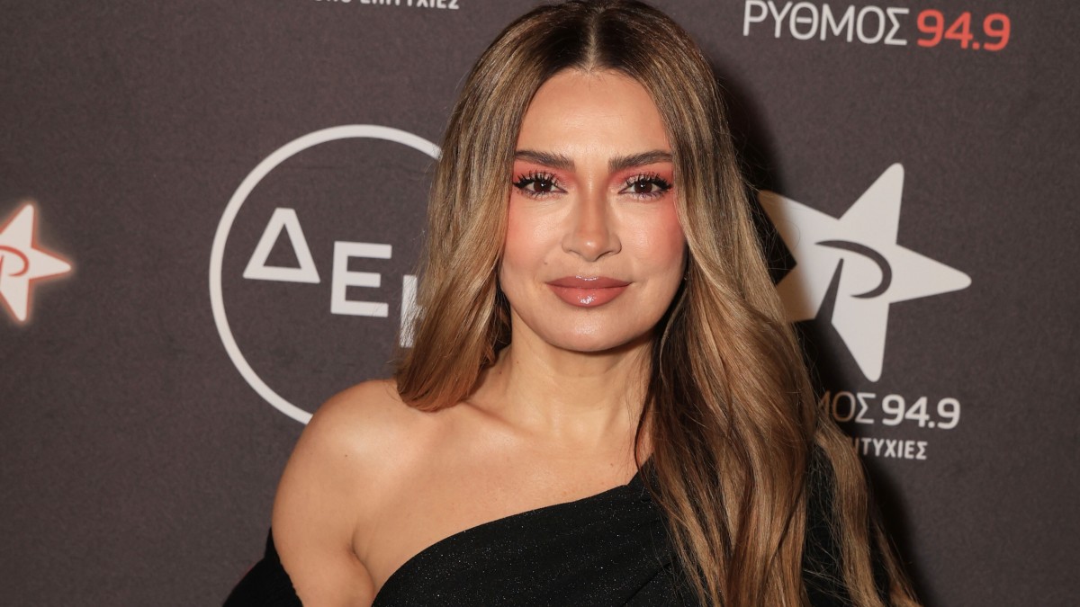 Έκτακτο για την τραγουδίστρια, Αποστολία Ζώη