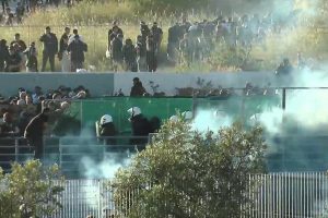 ΠΑΟΚ-ΟΦΗ: Επεισόδια ανάμεσα σε ΜΑΤ και οπαδούς πριν τον τελικό – Τι συνέβη