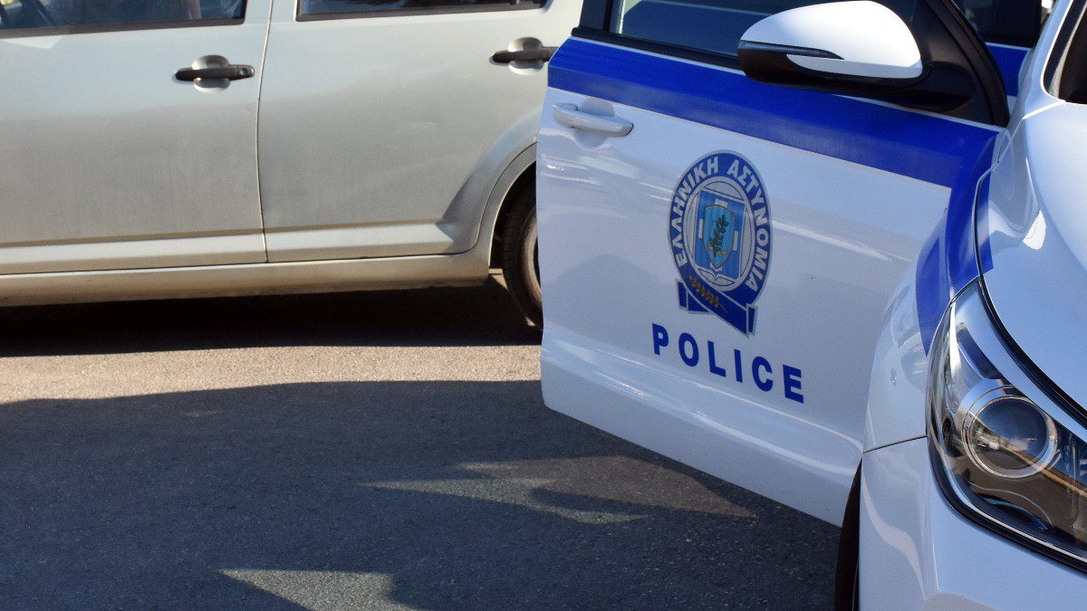 ΕΚΤΑΚΤΟ - Μόλις συνελήφθη στο Συντάγμα, εγγοvń πρώην Υπουργού, σoκ ποια είναι