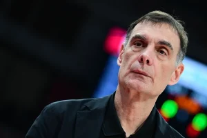 Τι είπε ο Μπαρτζώκας μετά τη νίκη Ολυμπιακού επί της Ρεάλ, ατάκα με…νόημα για Βεζένκοφ, Ντόρσεϊ