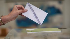 Νέο κύμα δημοσκοπήσεων με ψυχρολουσία: Πόσες μονάδες χάνει η ΝΔ λόγω του σκανδάλου ΟΠΕΚΕΠΕ