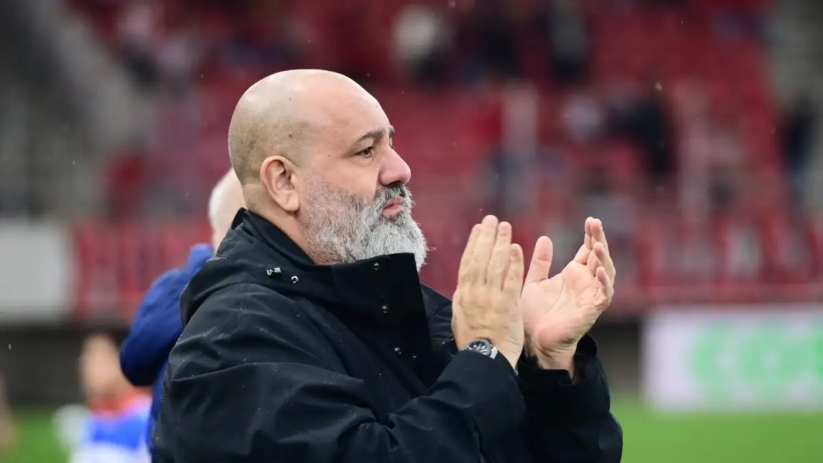 Οργή Καραπαπά για τις διαρροές με διαιτητές: «Δεν θα παίξουμε»