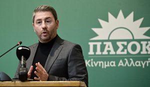 Ραγδαίες πολιτικές εξελίξεις: Ο Ανδρουλάκης ανακοινώνει την μεταγραφή που κανείς δεν ήθελε στο ΠΑΣΟΚ