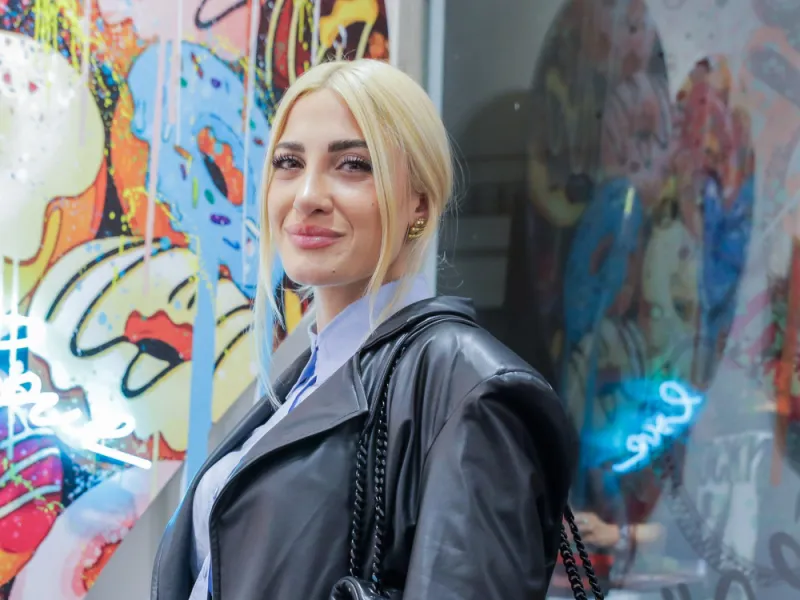 Ιωάννα Τούνη: Όσα έγιναν έξω από το τμήμα - Ποιοι στάθηκαν στο πλευρό της