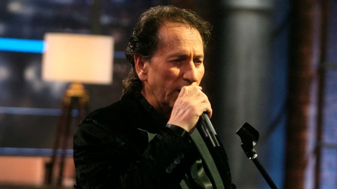 Έκτακτη είδηση για τον τραγουδιστή, Μάκη Χριστοδουλόπουλο