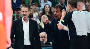 Χαμός στο Παναθηναϊκός-Βαλένθια: Μαθεύτnκε τι ειπώθηκε και αποβλήθηκαν Αταμάν και Μαρτίνεθ