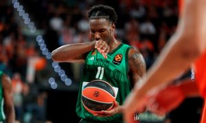 Τρομερές δηλώσεις Χέις-Ντέιβις μετά το Βαλένθια-Παναθηναϊκός – Τι είπε μετά το buzzer beater του