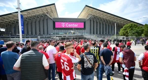 Final Four: Μία σύλληψη και 7 προσαγωγές έξω από το Τ-Center – Τι συνέβn