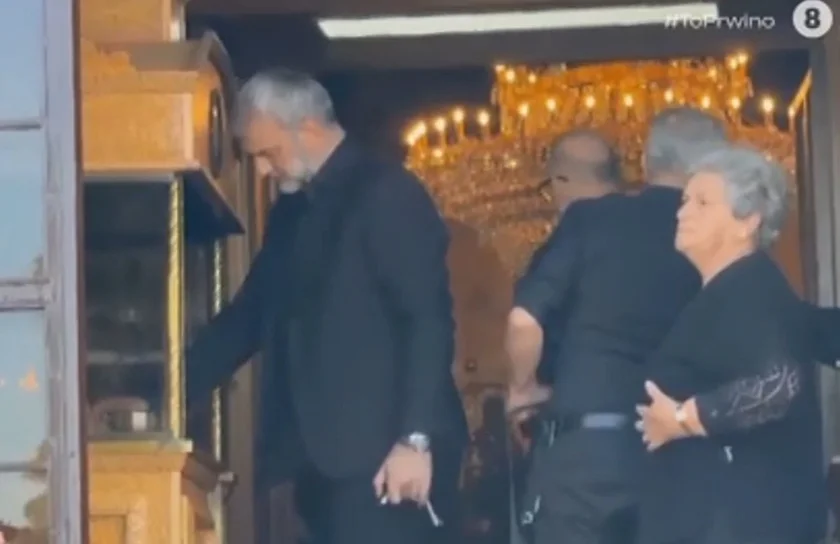 Κηδεία Γωγώ Μαστροκώστα: Συντετριμμένος ο Τραϊανός Δέλλας στο «αντίο» – Οι πρώτες φωτογραφίες από το Ελληνικό