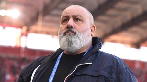 Οργισμένη ανάρτηση Καραπαπά για ΕΠΟ, ΚΕΔ και Λανουά για τους ορισμούς της Κυριακής
