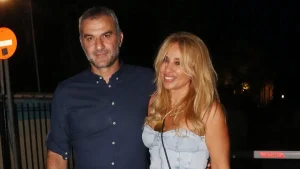 Γωγώ Μαστροκώστα: Μόλις έγινε η αποκάλυψη για Δέλλα – «Ο Τραϊανός έφευγε με την τελεuταία πτήση για..»