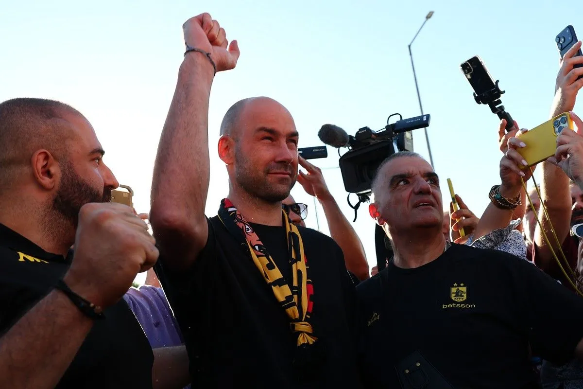 Τρέλα για Σπανούλη στο αεροδρόμιο 
