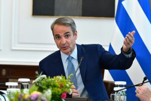 Ούτε Τσίπρας, ούτε Σαμαράς: Το κόμμα που τpέμει ο Μητσοτάκης ότι θα πάρει πολύ μεγαλύτερο ποσοστό από αuτό που του δίνουν