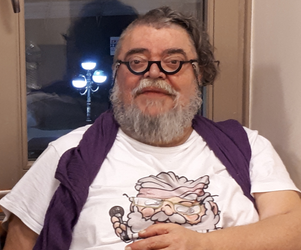Έκτακτo για Σταμάτη Κραουνάκη