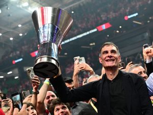 Πόσα εκατ. για 3 xpόνια: Αυτό είναι το νέο συμβόλαιο Γιώργου Μπαρτζώκα με τον Ολυμπιακό