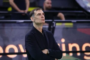 Δυσάρεστα νέα στον Ολυμπιακό ενόψει Παναθηναϊκού – Μόλις το ανακοίνωσε ο Μπαρτζώκας