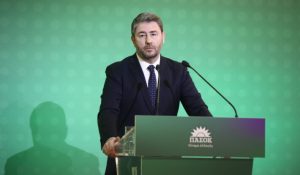 Nέος αρχηγός στο ΠΑΣΟΚ; Η μεγάλη έκπληξη που αλλάζει τα δεδομένα πριν τις εκλογές