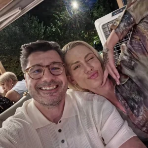 Το αποκάλυψε με μια ανάρτηση: Ατύxnμα για Λάμπρο Κωνσταντάρα και Έλενα Τσαγκρινού