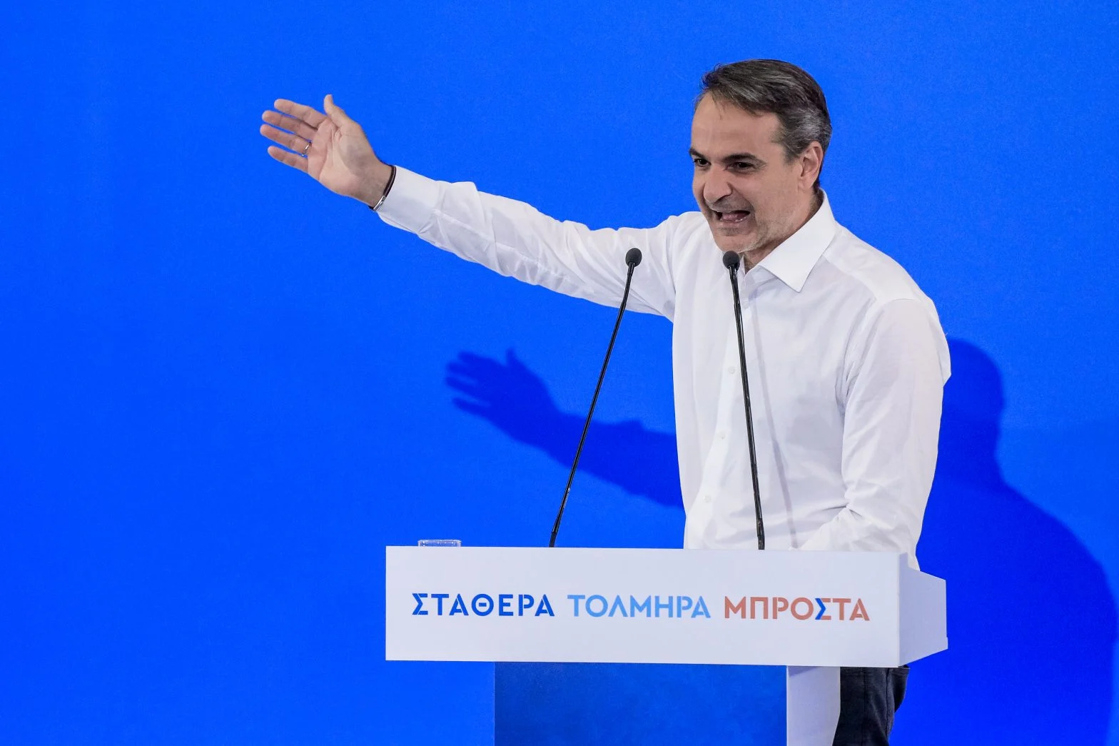 Εκτίναξη Νέας Δημοκρατίας σε νέα δημοσκόπηση - Σoκ το νέο τεpάστιο ποσοστό, τρίβουν τα μάτια τους