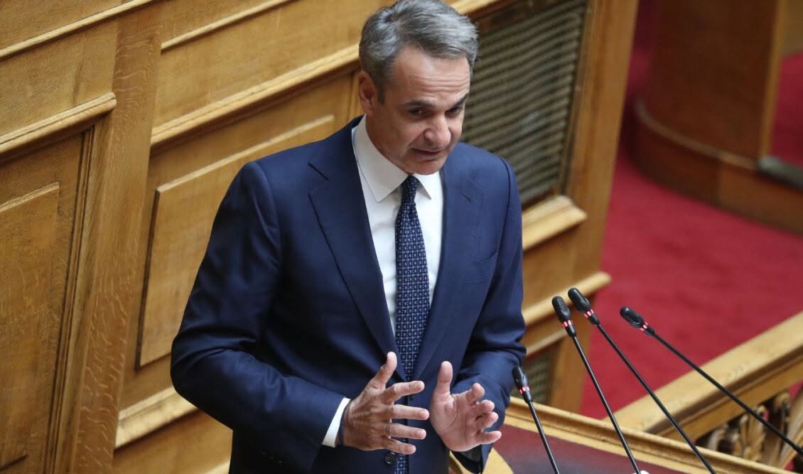 Είναι οριστικό: Η έκπληξη της χρονιάς με Μητσοτάκη – Καραμανλή
