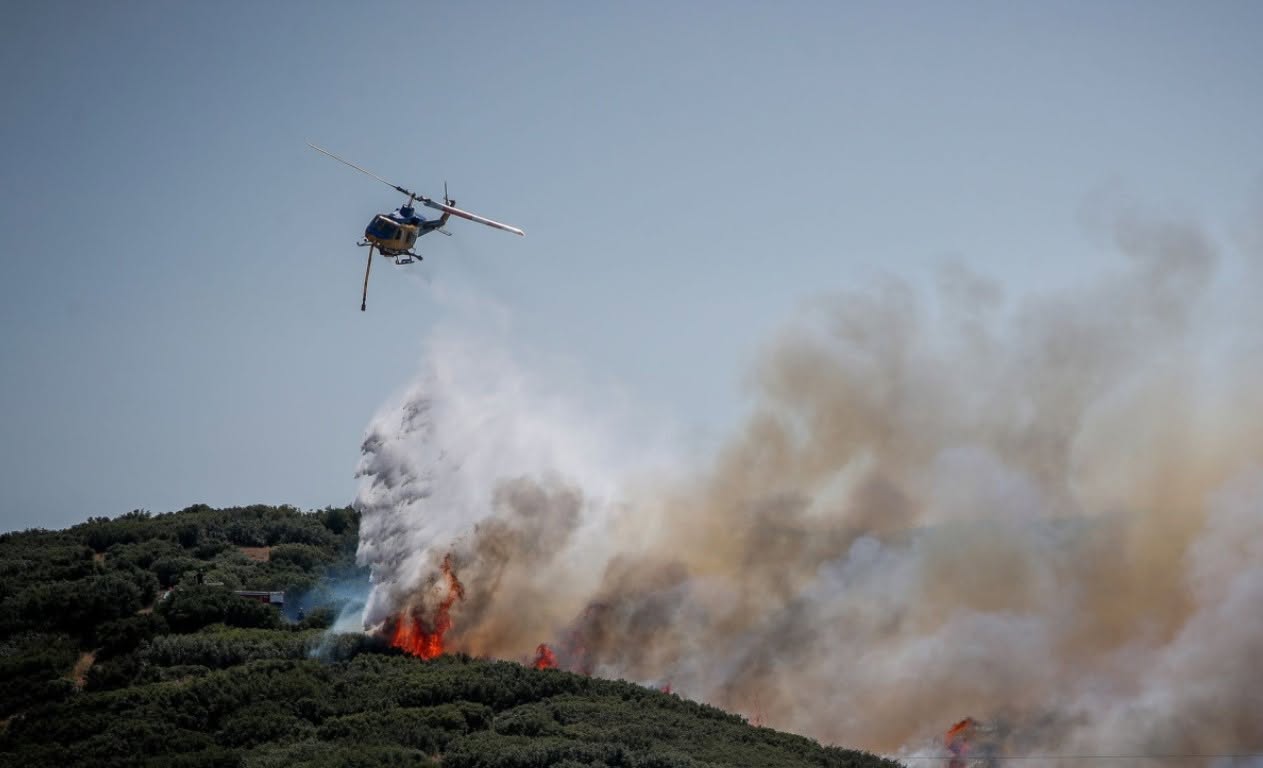 ΕΚΤΑΚΤΟ ΤΩΡΑ - Νέα φωτιά στη χώρα μας - Καίγεται ένα από τα ομορφότερα χωριά στην Ελλάδα