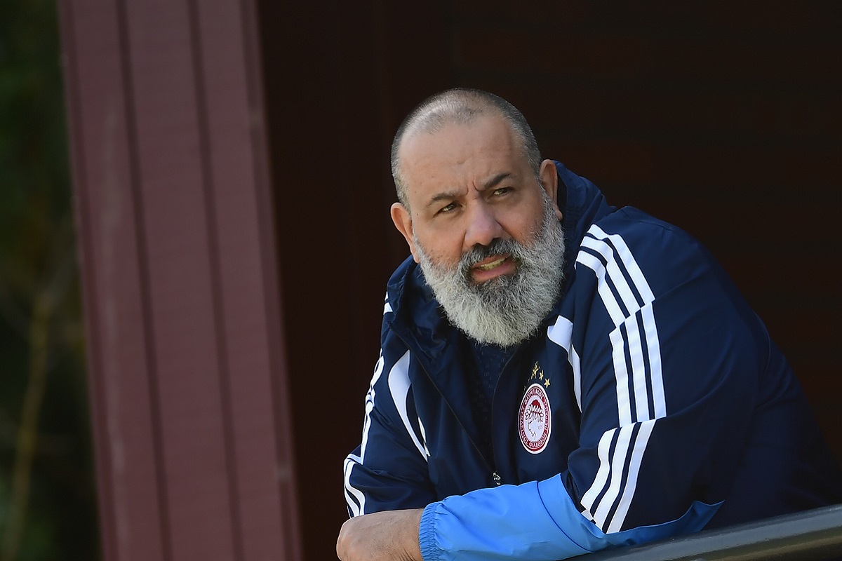 «Χείμαρρος» ο Κώστας Καραπαπάς πριν την Αντβέρπ - Αποκαλύψεις για μεταγραφές και Τζολάκη