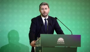 Σε δύσκολη θέση ο Ανδρουλάκης: Πρώτη αποχώρηση βόμβα από το ΠΑΣΟΚ