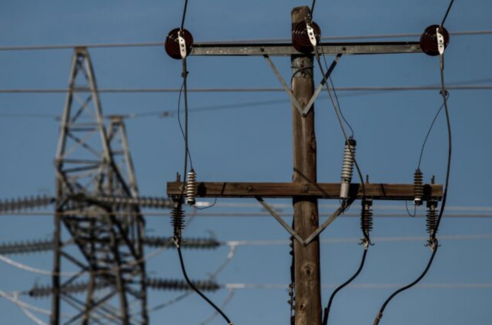 ΕΚΤΑΚΤΟ από ΔΕΔΔΗΕ: Χωρίς ρεύμα έως 8 ώρες σε 13 Δήμους της Αττικής - Οι περιοχές