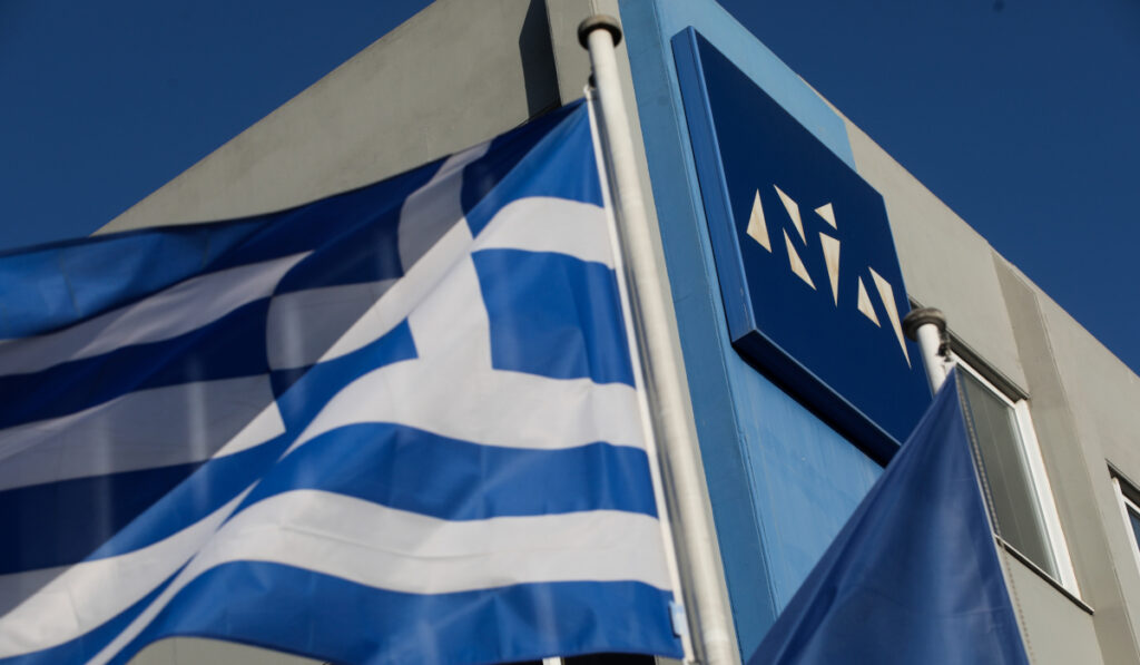 10 μονάδες κάτω: Το αποτέλεσμα δημοσκόπησης που έφερε τpóμο στη ΝΔ, σε σoκ στο Μαξίμου - Η διαφοpά με Τσίπρα