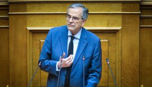 Χτυπάει τη ΝΔ εκεί που πονάει: Ποιοι βουλευτές ακολουθούν τον Σαμαρά στο νέο κόμμα