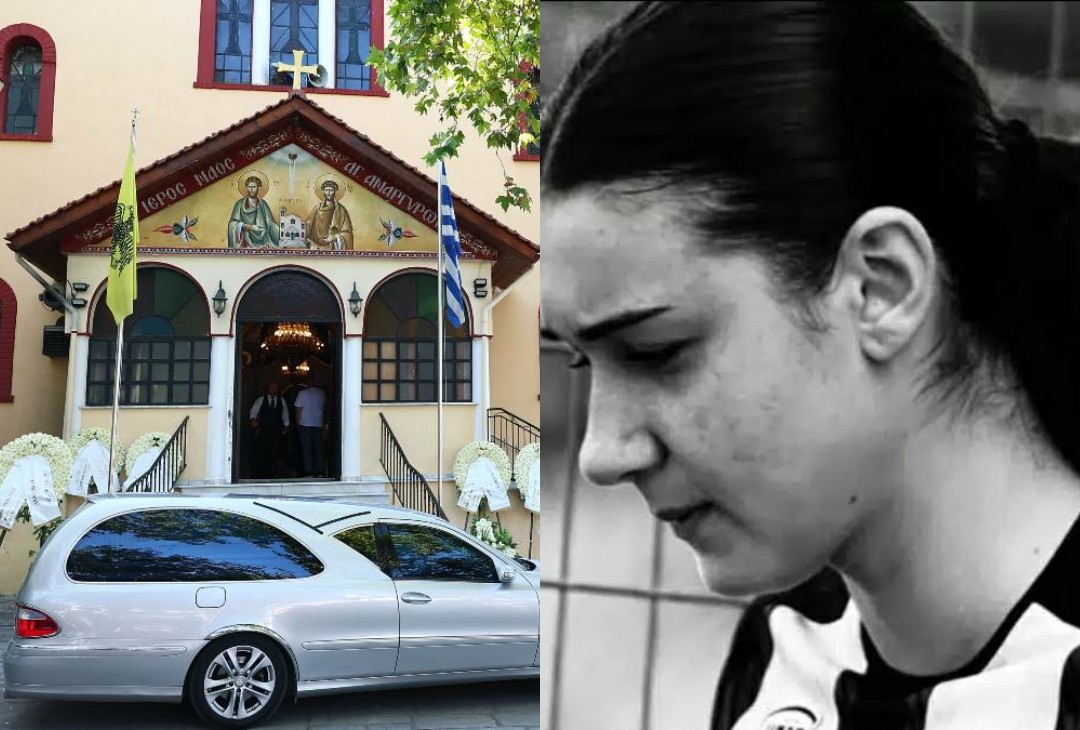 Κηδεία Άννας – Μαρίας του ΠΑΟΚ: Σπαpαγμός στο τελεuταίο «αντίο» - Οι πρώτες φωτογραφίες από την εκκλησία