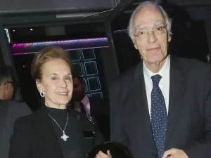 «Για 2 μήνες νοσ…» – Μόλις το αποκάλυψε για Βασίλη Λεβέντη η σύζυγός του, Νατάσα Μεντεσίδου