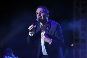 Δύσκολες στιγμές: Στο χειρουργείο εκτάκτως ο Μιχάλης Χατζηγιάννης – Τι συμβαίνει